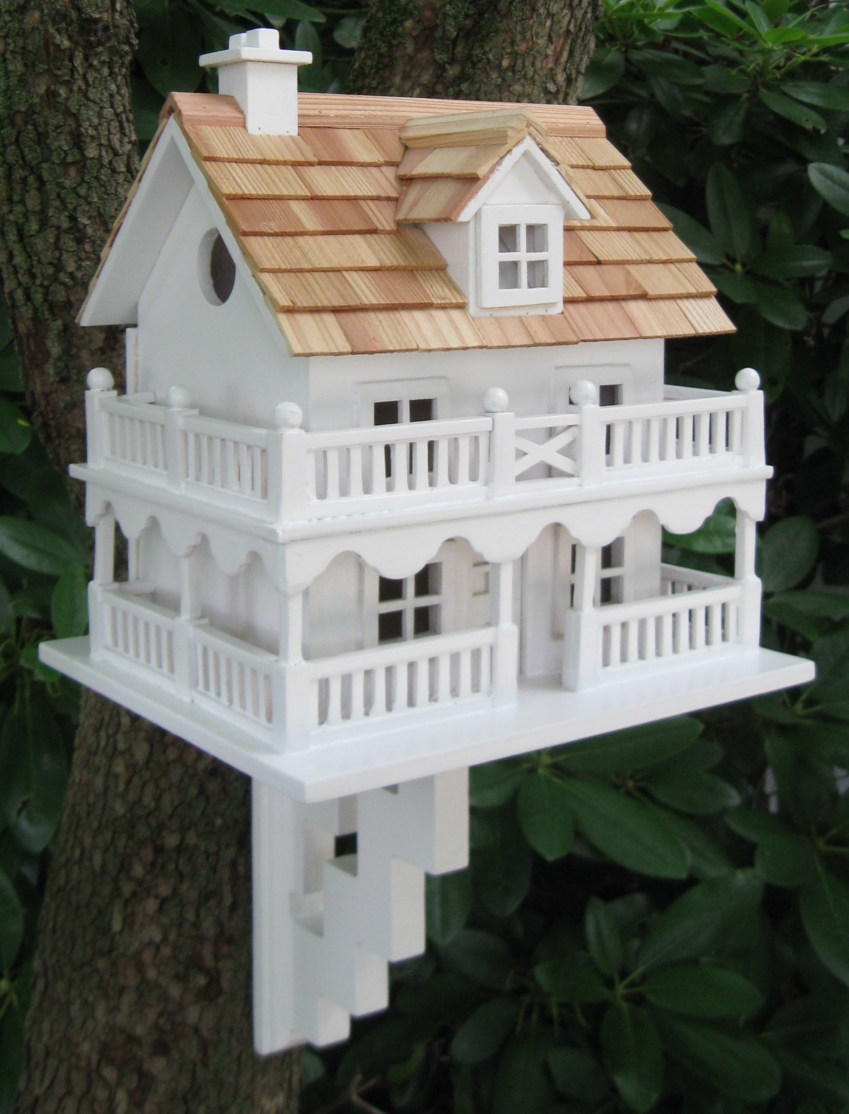 Novelty Cottage Bird House - Yard Envy