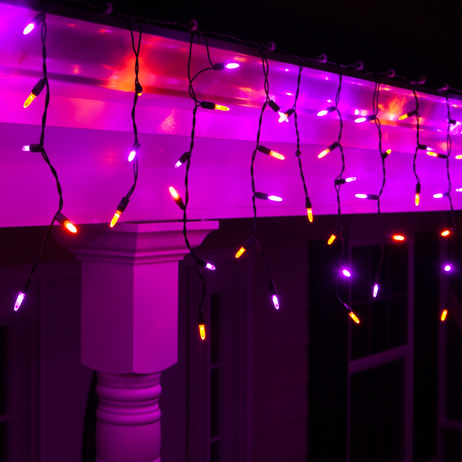 Icicle Halloween Lights
 70 M5 Halloween LED Icicle Lights Purple Amber Black Wire Yard Envy